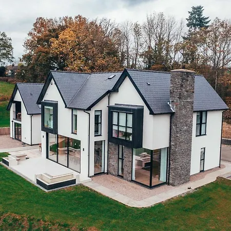 The Loft Studio Apartment - Above Detached New Build Garage Llanymynech Exterior photo